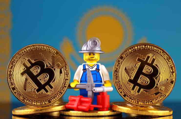 Kazachstan sa dlho z bezproblémovej ťažby Bitcoinu netešil – ťažiari uvažujú presťahovať sa na západ!