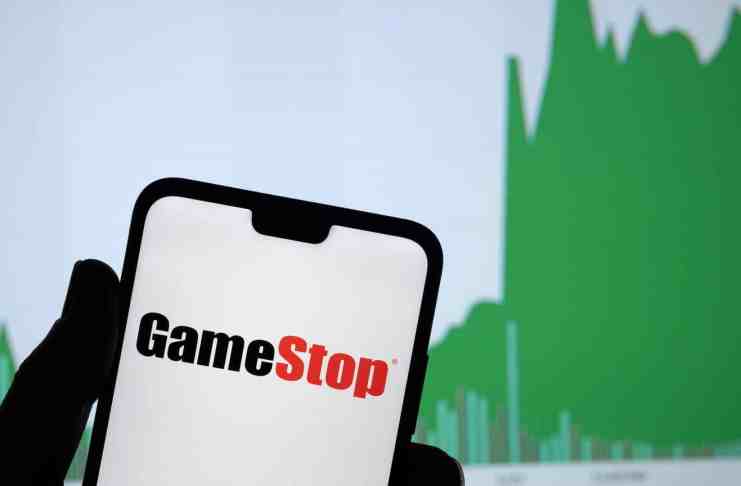 GameStop je v tom opäť – akcie „memestocku“ rastú po oznámení vstupu do sveta NFT a kryptomien!