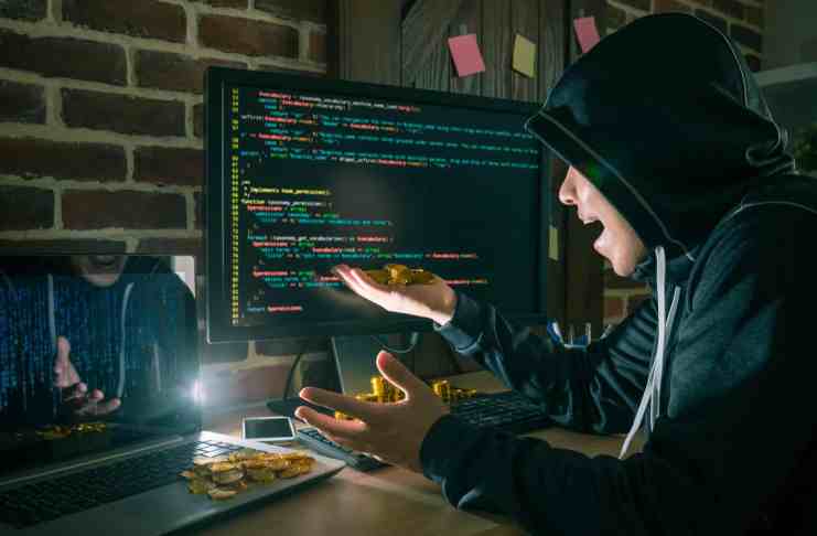 Hacker sa úspešne nabúral do Trezoru a prinavrátil stratené kryptomeny majiteľom