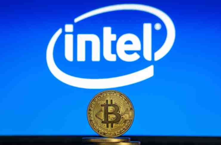 Čip od spoločnosti Intel na ťažbu BTC je údajne len o polovicu výkonnejší ako Bitmain