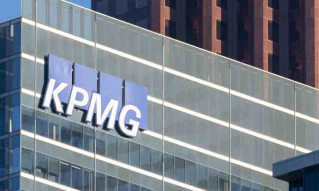 KPMG nakupuje Bitcoin a Ethereum – trend adopcie veľkými korporáciami pokračuje!