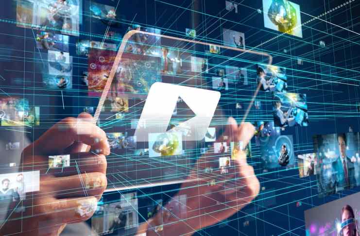 YouTube sa pripravuje aplikovať NFT či metaverzum – aké sú plány?