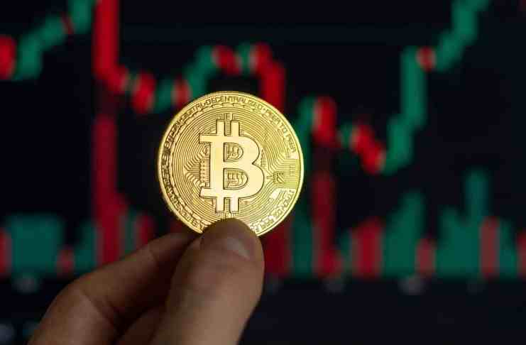 Bitcoin analýza – triangel sa blíži k svojmu koncu, cena smeruje na 46 000 $