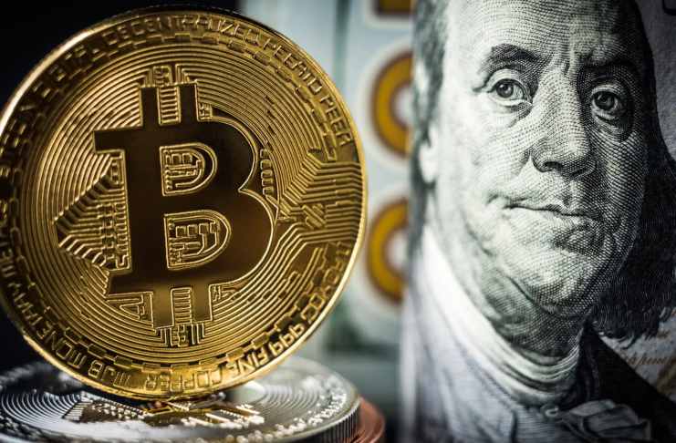 Ekonóm jednej z najprestížnejších svetových univerzít varuje FED: Bitcoin môže zosadiť dolár!