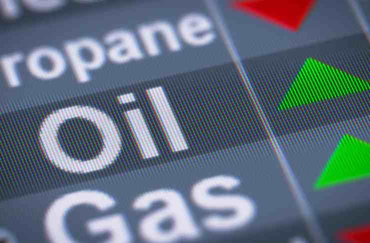 Graf na dnes: Cena benzínu a nafty na historickom maxime. V Nemecku liter za viac ako 2 eura