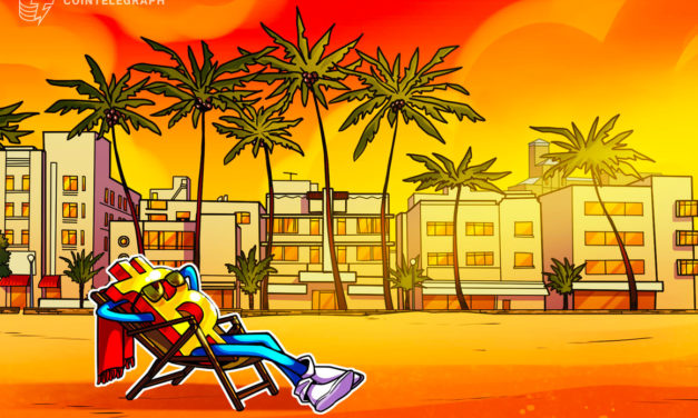 Mayor unveils 'Miami Bull' statue with laser eyes to kick off Bitcoin 2022