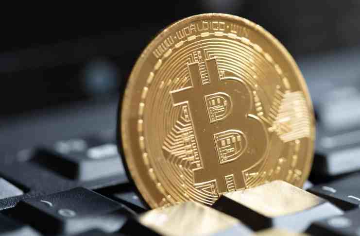 Bitcoin analýza – cena rešpektuje rezistenciu 42 000 $ a smeruje na tento target