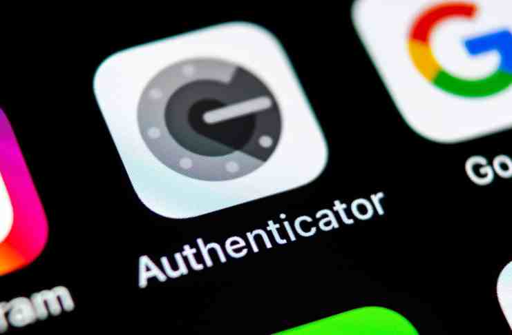 Návod na aplikáciu Google Authenticator – ako si zabezpečiť dvojitým heslom účet