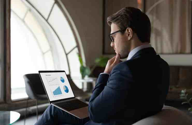 Čo nakupujú heďžové fondy ako ochranu pred recesiou?