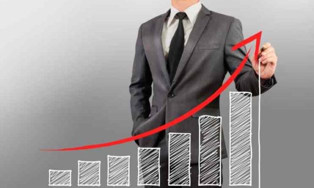 Známe akcie a kryptomeny: komu sa darilo posledné roky lepšie?