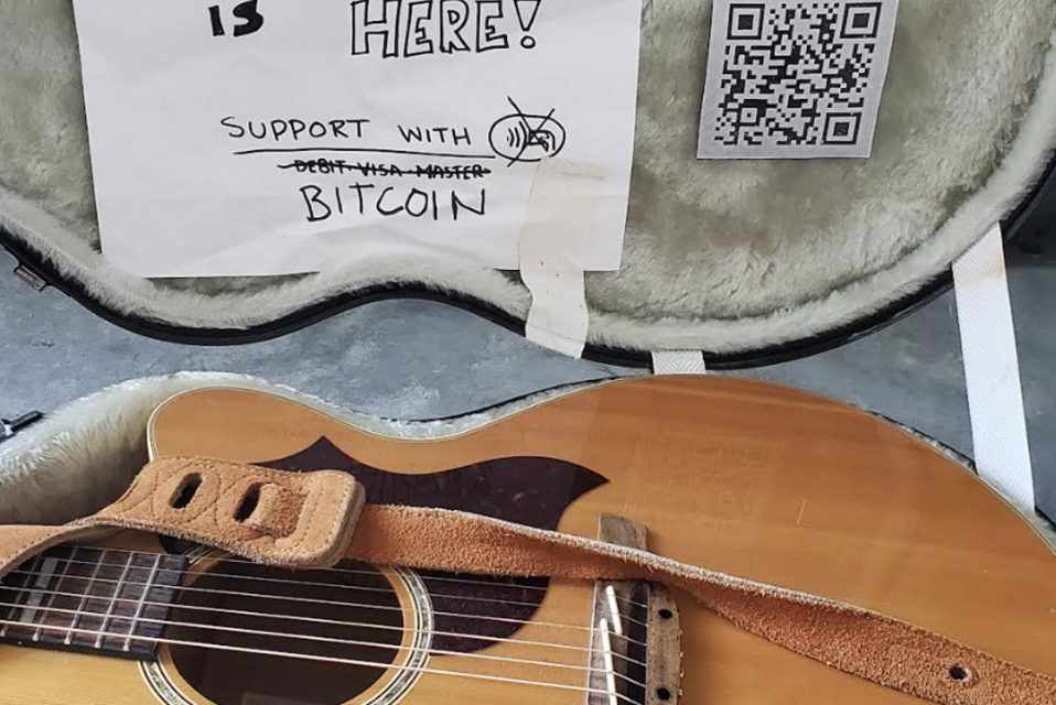 Busking on Bitcoin: How Lightning Network outperforms Ethereum for tipping