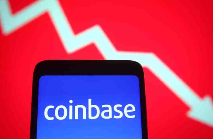 Burza Coinbase začína pociťovať krízu, hrozí jej bankrot?