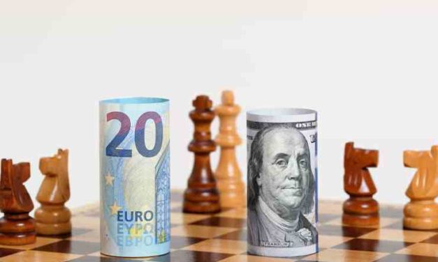Euro v porovnaní s dolárom posilnilo, čaká nás dôležitá udalosť