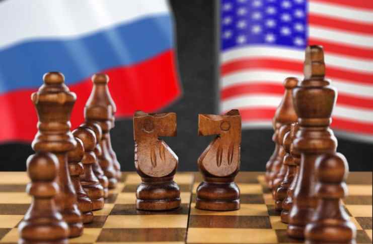 Rusko: inflácia sa spomaľuje, centrálna banka plánuje znížiť sadzby