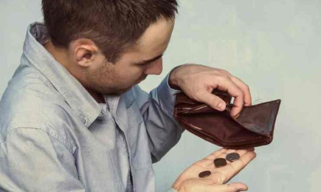 Na Slovensku máme najnižšie platy z V4 (porovnanie platov krajín)