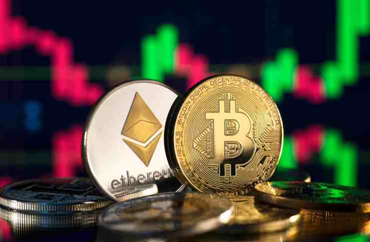 Prečo Ethereum stráca cenu viac ako Bitcoin?