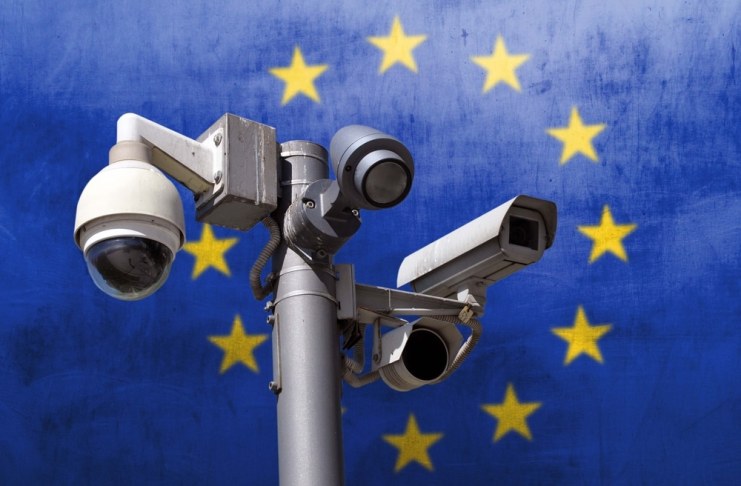 EÚ chce kontrolovať vaše peniaze a už sa to ani nesnaží skrývať. Nová správa o CBDC