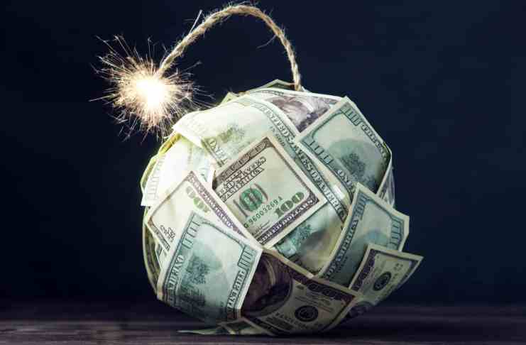 Peter Schiff: „Nachádzame sa v obrovskej finančnej kríze, omnoho horšej ako v roku 2008“