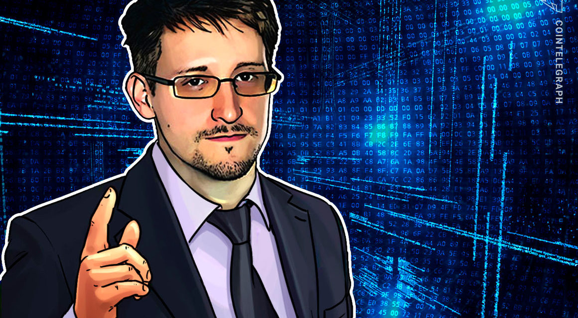 Pro-centralization Russian president grants citizenship to Edward Snowden: Report