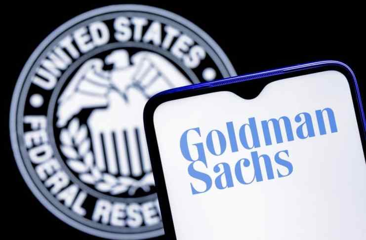 Banka Goldman Sachs varuje: akcie do konca roka klesnú ešte o 4 %. Klesať budú aj kryptomeny!