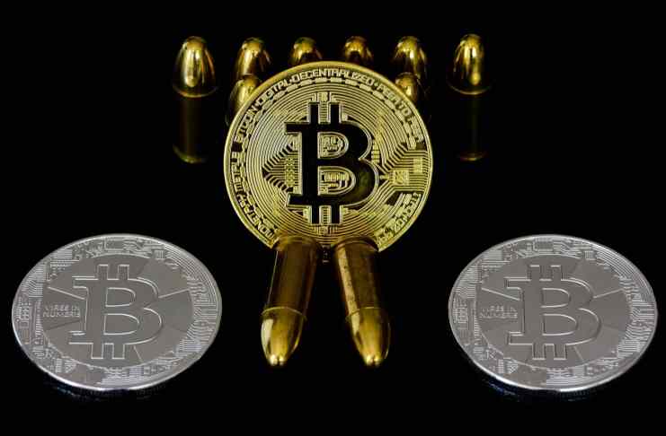 Report: kryptomeny sú obľúbený nástroj teroristov, na zozname je aj PayPal a tradičné banky