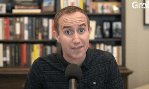 Finančný špecialista Morgan Housel: väčšina investorov príde o peniaze. Aké sú príčiny?