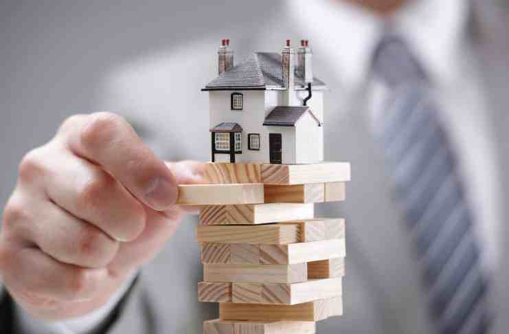 Trh s nehnuteľnosťami ochladzuje – prichádza bublina v štýle 2008?