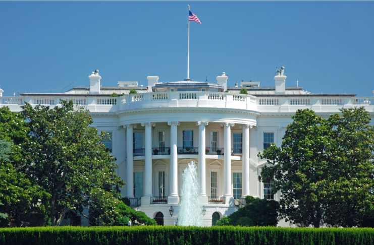 USA: Biely dom má obavy, že kryptomeny narušia klimatické plány