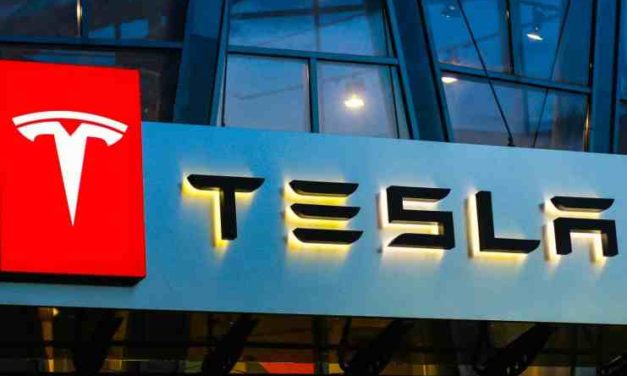 Prečo má Tesla taký vplyv na cenový vývoj kryptomien?