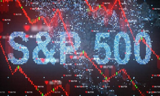 Americký index S&P 500 má za sebou najhorší mesiac od roku 2020. Čo to znamená pre Bitcoin a kryptomeny?