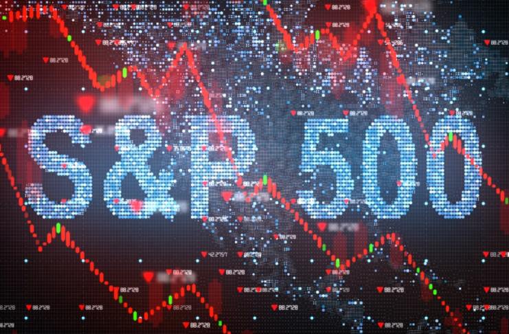 Americký index S&P 500 má za sebou najhorší mesiac od roku 2020. Čo to znamená pre Bitcoin a kryptomeny?