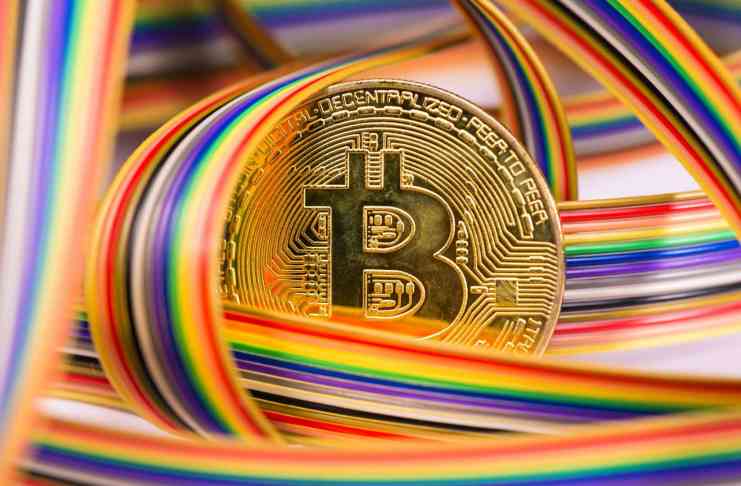 Bitcoin: dúhový graf signalizuje kritický bod