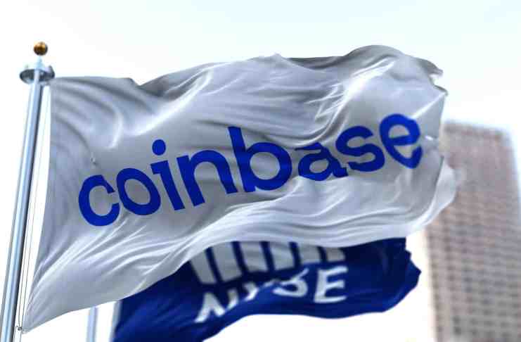 Generálny riaditeľ burzy Coinbase: „Peniaze klientov z FTX boli všetky ukradnuté. Je to podvod“