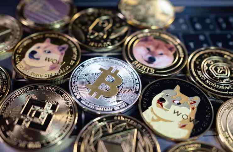 TOP 5 kryptomien, ktoré sa oplatí sledovať v decembri 2022