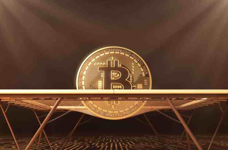 „Veľkým hráčom už nezostali žiadne kryptomeny, ktoré by mohli predať. Bitcoin sa odrazí,“ myslí si miliardár Arthur Hayes