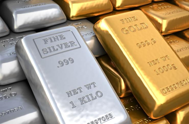 Kryptomeny nestačia na výkonnosť drahých kovov. Budú zlato a striebro v roku 2023 rásť?