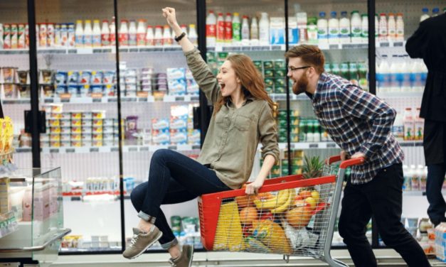 Inflácia na Slovensku opäť poklesla. Domácnosti sa radujú, že zlacneli už aj potraviny