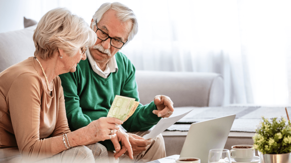 Dôchodcovia majú už len niekoľko dní na vyplnenie tlačiva. Inak prídu o penziu