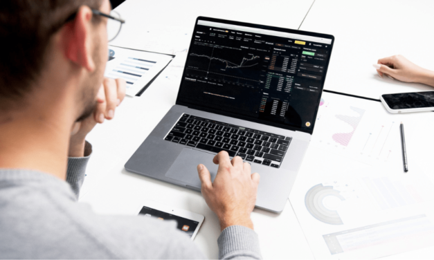 Najlepšie kryptoinvestície na október: Uniswap, Filecoin alebo VC Spectra?