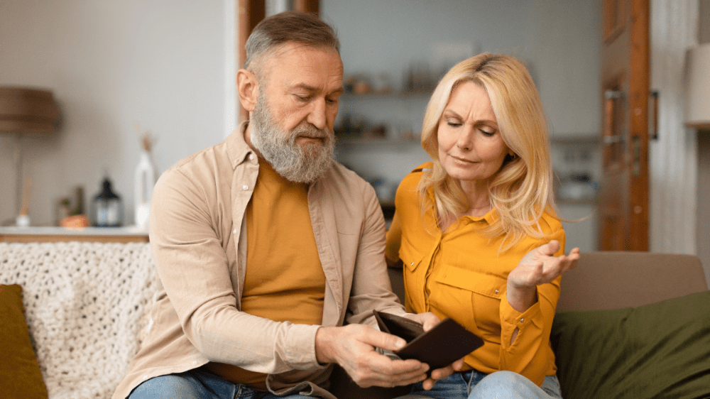 Penzisti sa musia pripraviť na škrty v dôchodkoch