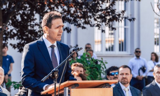 Vláda Ľudovíta Ódora chystá bič na SZČO: Stúpli by im dane, no aj odvody