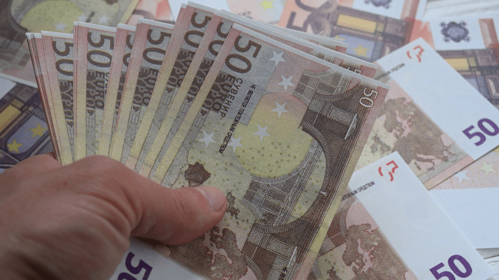 Tisícky Slovákov si prilepšia. Sociálna poisťovňa automaticky zvýši ďalšie príspevky