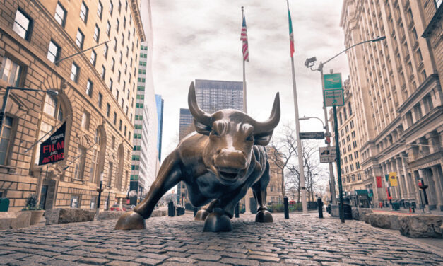 Wall Street má za sebou najlepší týždeň v tomto roku. Čo bolo dôvodom?