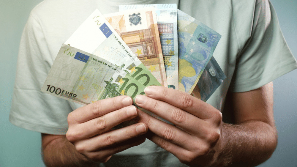 Skupina Slovákov si v budúcom roku značne prilepší. Zistite, či sa to týka aj vás