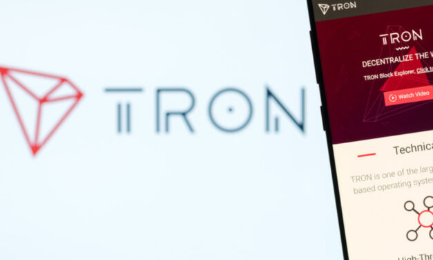 Súboj medzi Aptos, Tron a Meme Moguls: Privedie ich rok 2024 do varu?