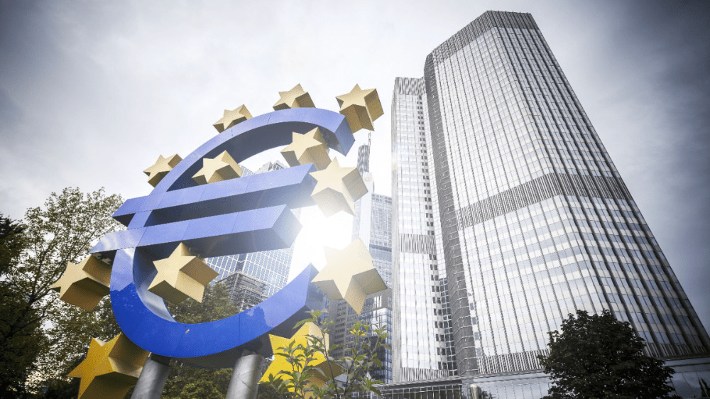Európska centrálna banka sa topí v miliardovej strate
