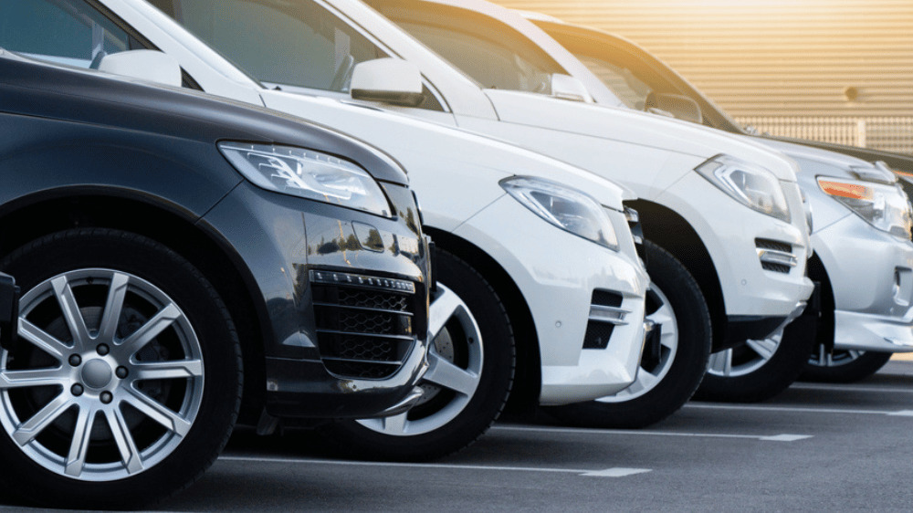 V tomto meste zaplatia majitelia SUV-čiek za parkovanie stovky eur