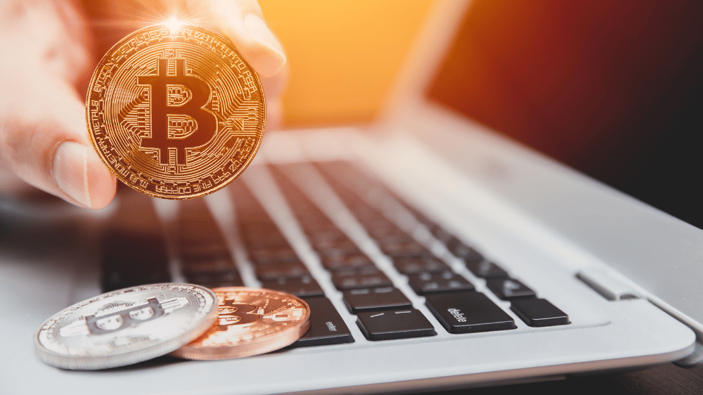 Nákup kryptomien nebol pre nováčikov nikdy jednoduchší. Tu je návod, ako na to