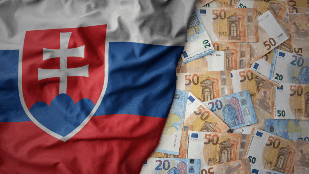 Minister práce ohlásil obrovský projekt. Príspevky prekročia sumu 1 300 eur