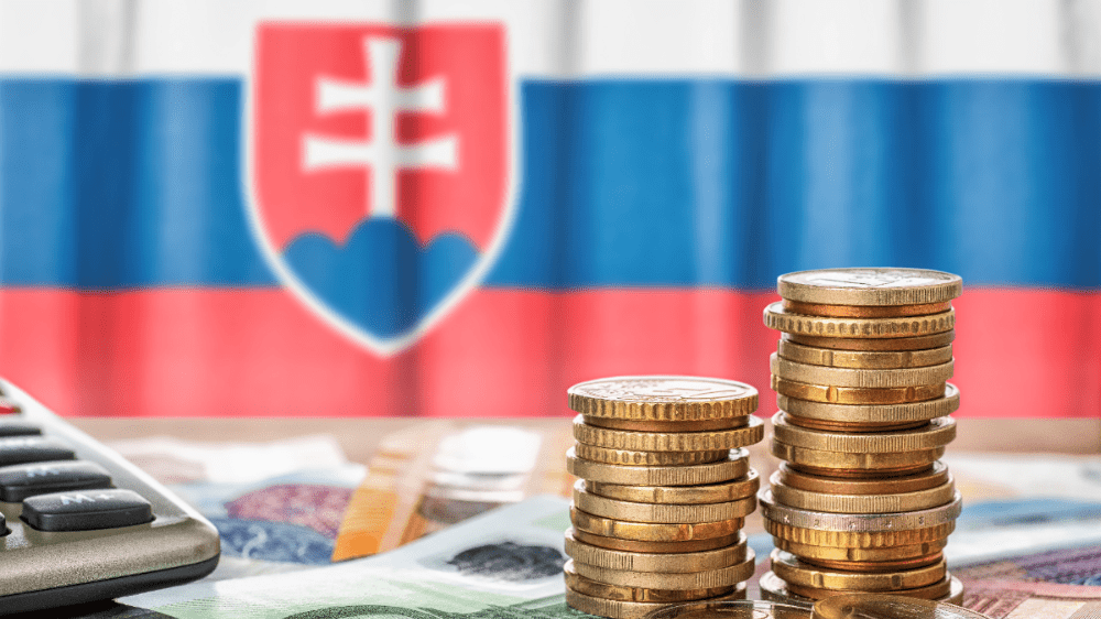 Slovensko platí najvyššie úroky zo všetkých krajín eurozóny